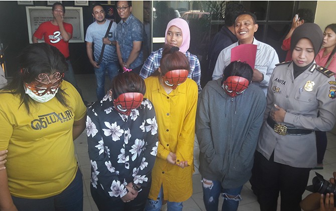 Polisi Ciduk 3 Cewek Bokingan Lintas Provinsi, Tarifnya Segini!