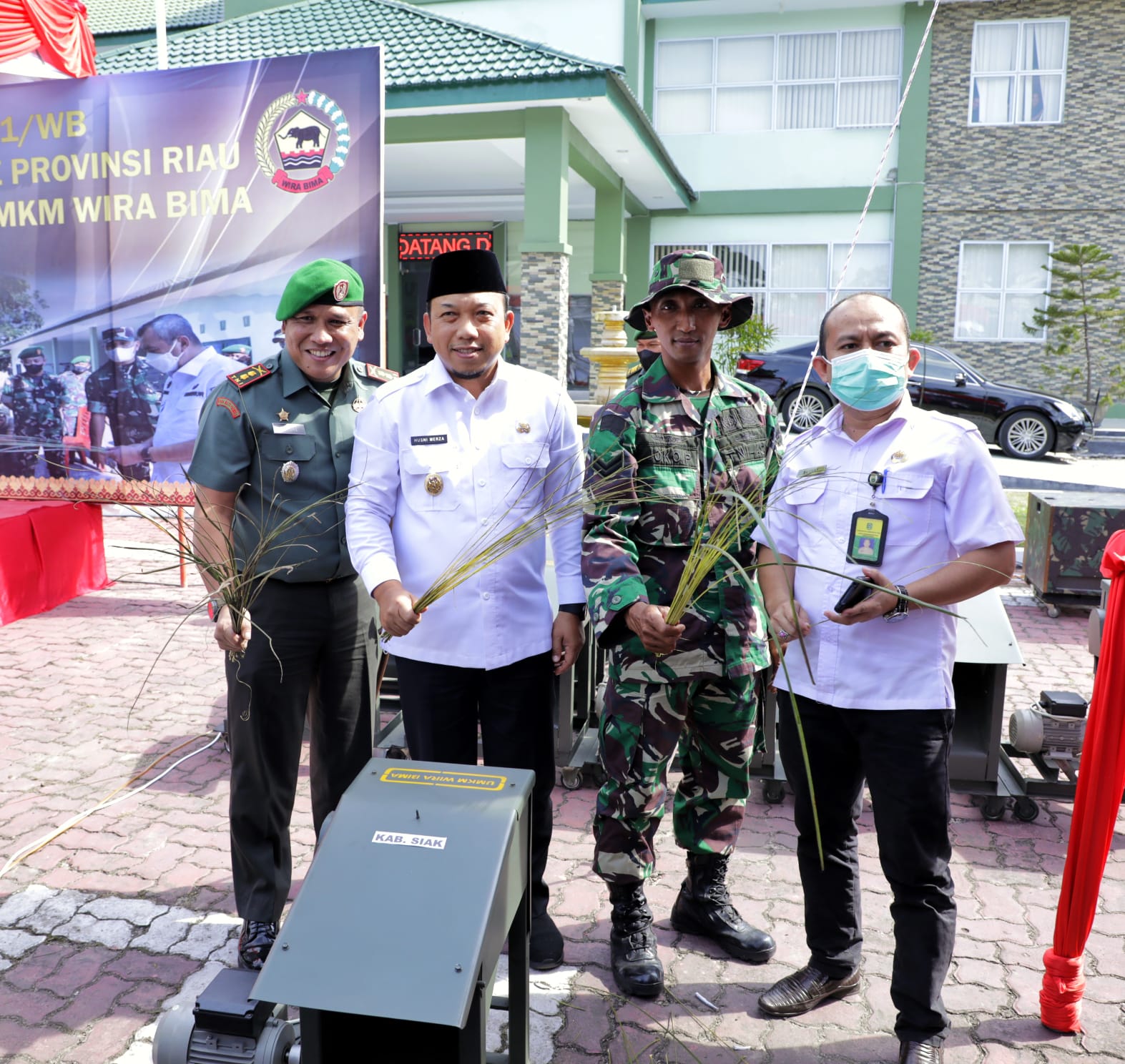 Alat Serut Lidi, Wabup Husni: Semoga Bisa Meningkatkan Perekonomian