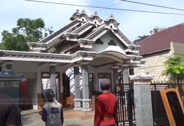 Istri Selingkuh, Pasutri ini Cerai Sepakat Bongkar Rumah