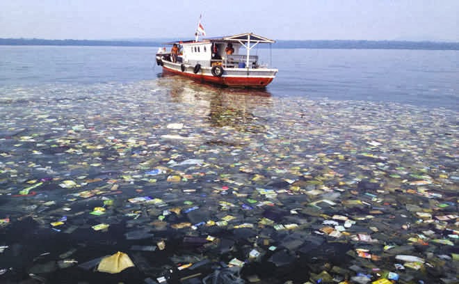Jangan Buang Sampah di Laut