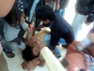 Tahu Anaknya Membunuh, Mamak Dedi Pingsan di Kos Anaknya