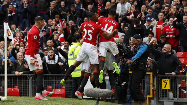 MU Tumbangkan Chelsea 2-0