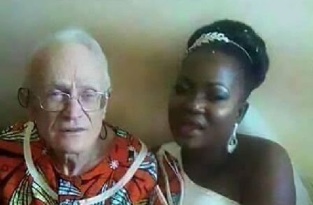 CINTA BUTA... Wanita Muda Ini Mau Dinikahi Kakek 93 Tahun