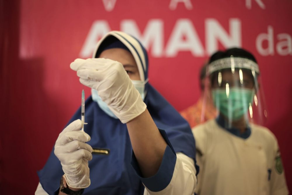 Nakes di Riau akan Vaksinasi Booster