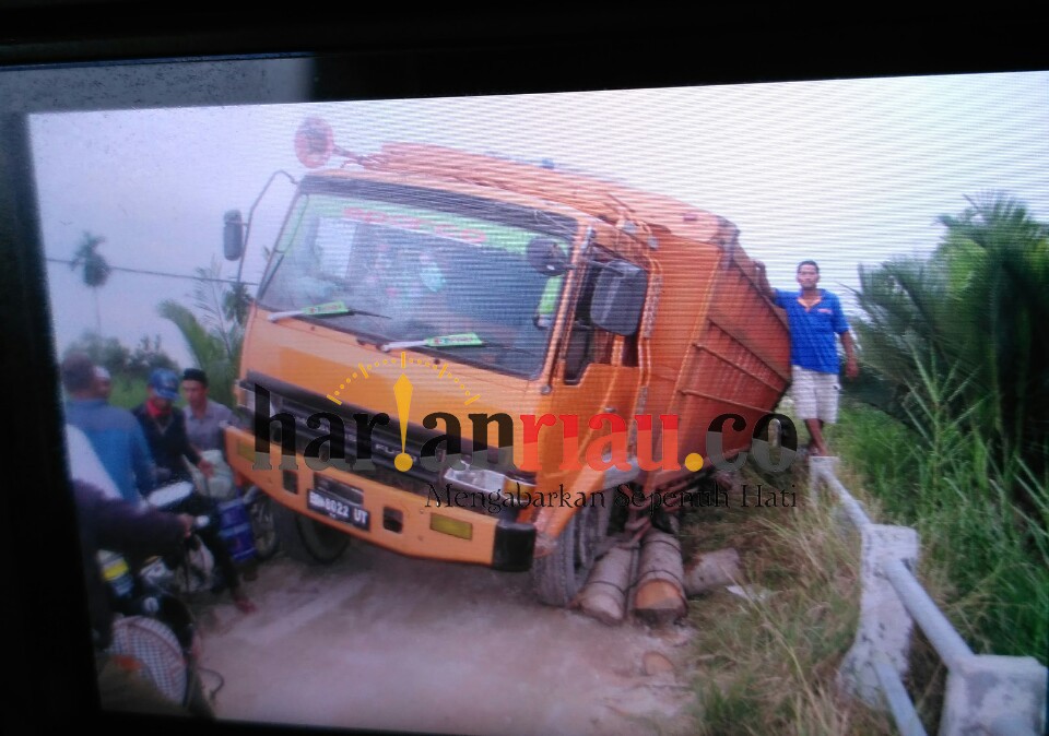 Dilalui Colt Diesel, Jembatan di Kota Baru Putus