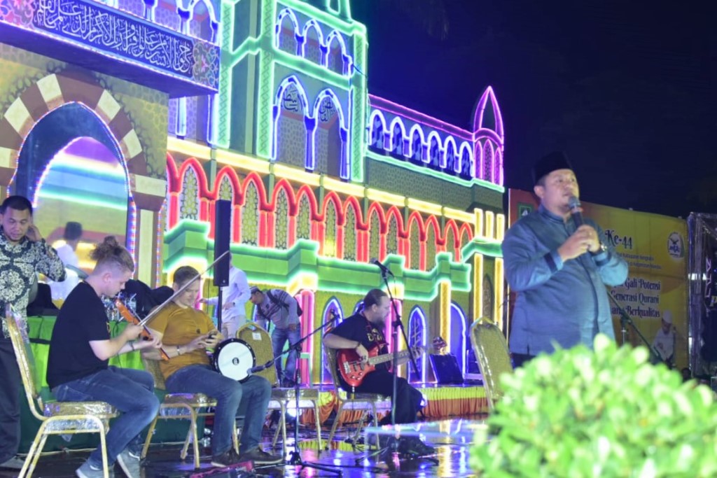 Riki Rihardi: Group Musik Religi Debu Sebagai Hadiah Untuk Masyarakat Mandau
