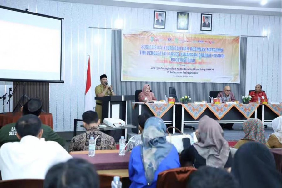 Pj Bupati Inhil Membuka Sosialisasi Keuangan & Business Matching TPKAD Prov Riau