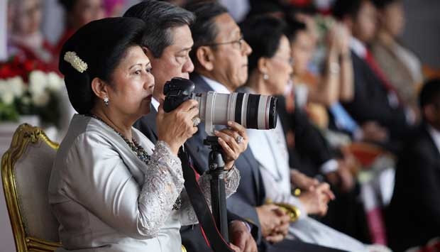 Kisah Ibu Ani Yudhoyono Gemar Fotografi