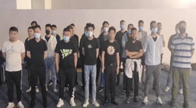 Netizen: Pemudik Dihadapi dengan Senjata, Sahabat dari Wuhan Dijamu dengan Akrab