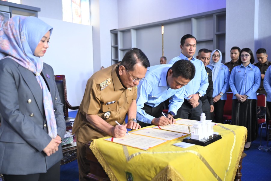 Pemkab Rohil Dan Kejari Teken MoU Cegah Penyelewengan Anggaran Tahun 2025