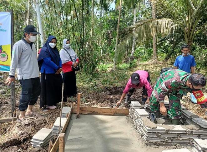 UPT Puskesmas Tembilahan Hulu Gelar Bakti Sosial Bangun Jamban Sehat