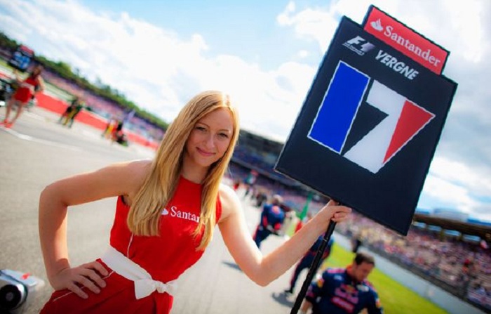 Mulai Musim Ini Tak Ada Lagi Gadis Cantik Pendamping Pembalap di Grid