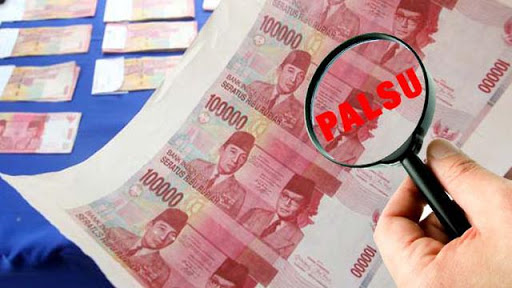Bayar Cewek Panggilan dengan Uang Palsu, Oknum PTT Berakhir di Kantor Polisi