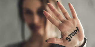 Astaga. Perawat Kepergok Lecehkan Gadis Pasien Covid-19 yang Dikarantina