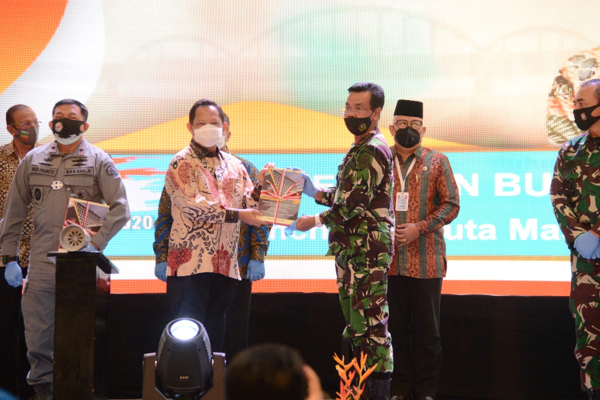 Danlantamal IV Hadiri Launching 5 Juta Masker Untuk Wujudkan Pilkada Sehat 2020