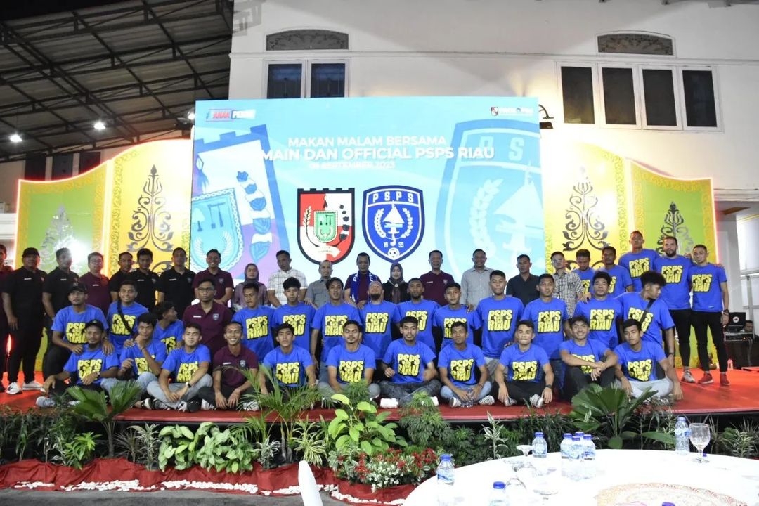 Ketua DPRD Pekanbaru Beri Dukungan Inspiratif untuk Tim PSPS Riau