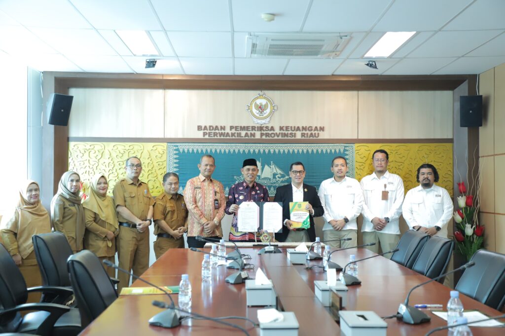 Serahkan LKPD Unaudited TA.2025 ke BPK RI Riau, Bupati Herman Harapkan Bisa Pertahankan WTP Kembali